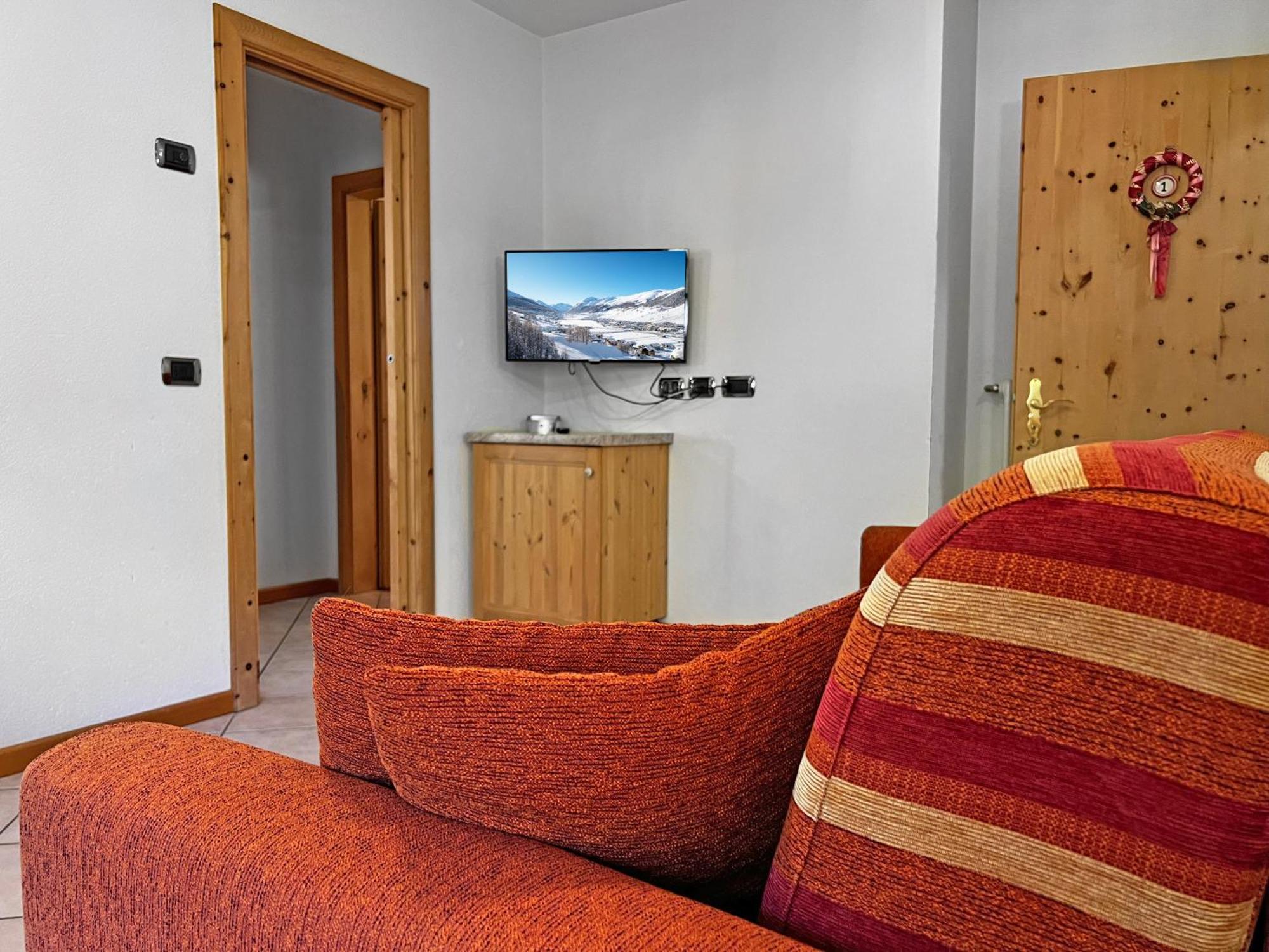 Bait da Jembro Apartment Livigno Bagian luar foto